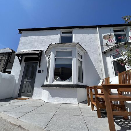 2 Edward Street Villa Llandudno Exterior photo